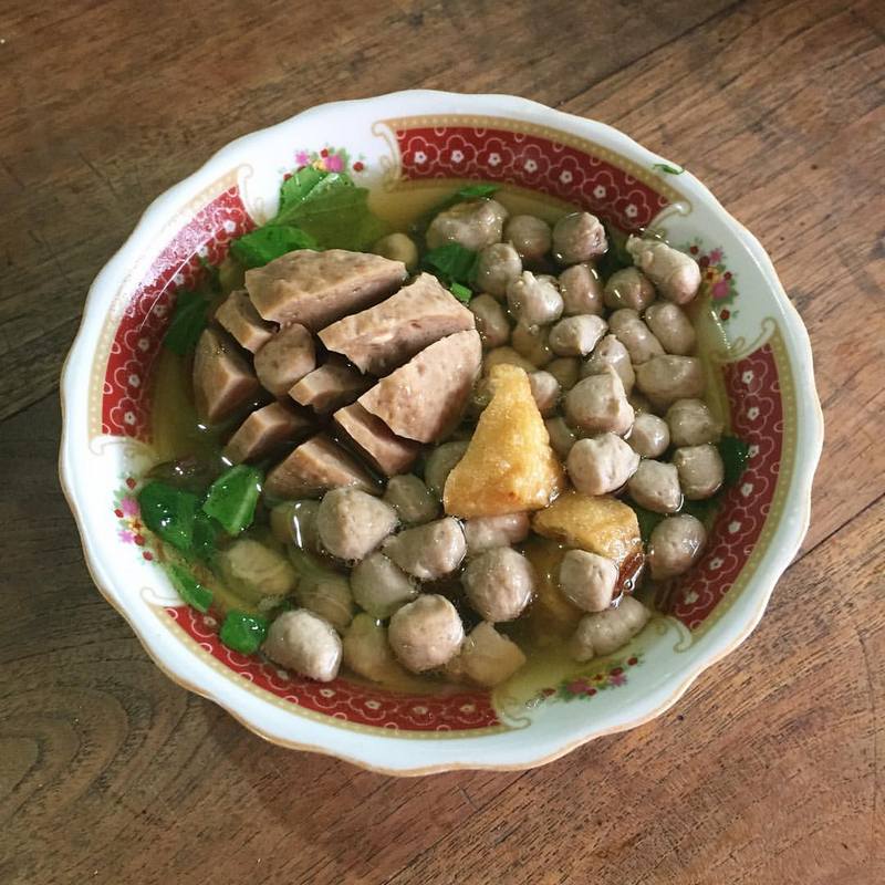 Bakso Kerikil: Jantung Kuliners Cilacap yang Tak Pernah Pudar